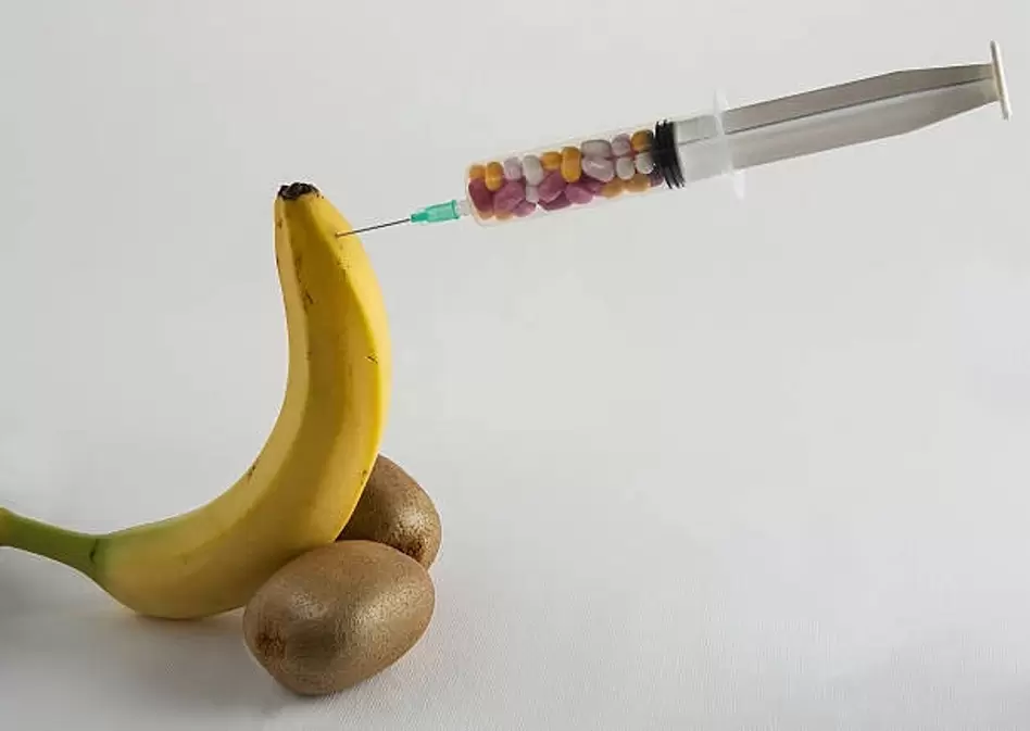 injection penis enlargement on the example of a banana