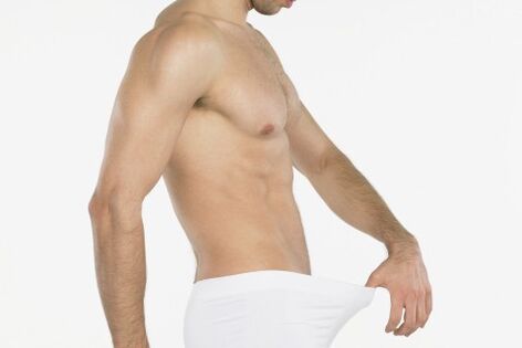 A man tries to enlarge his penis with self-hypnosis